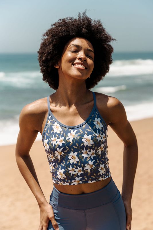 lily thin strap crop