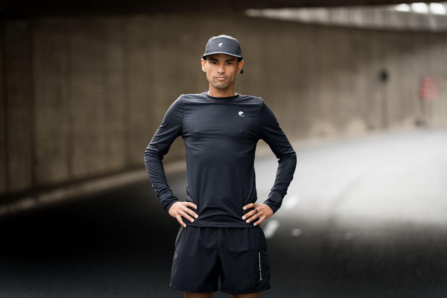 mens plain black long sleeve top