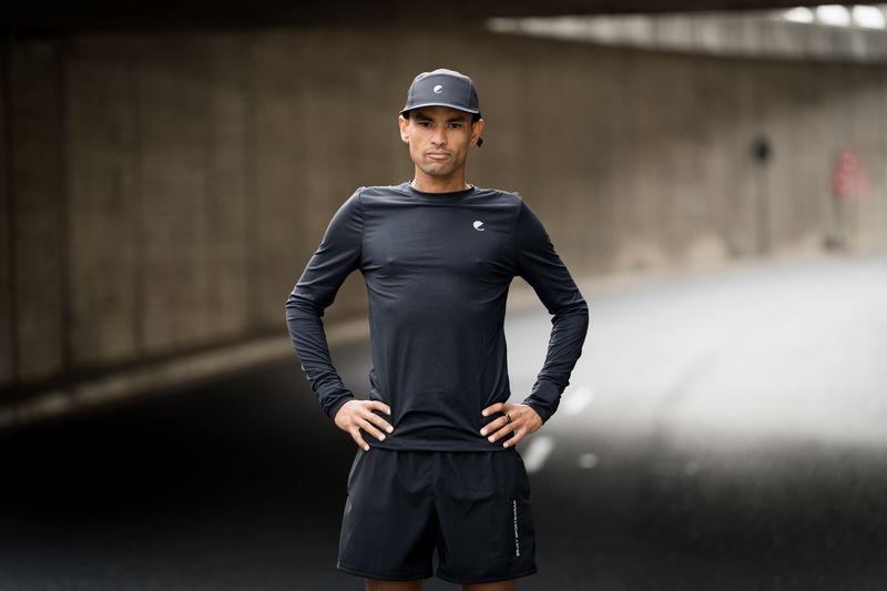 mens plain black long sleeve top