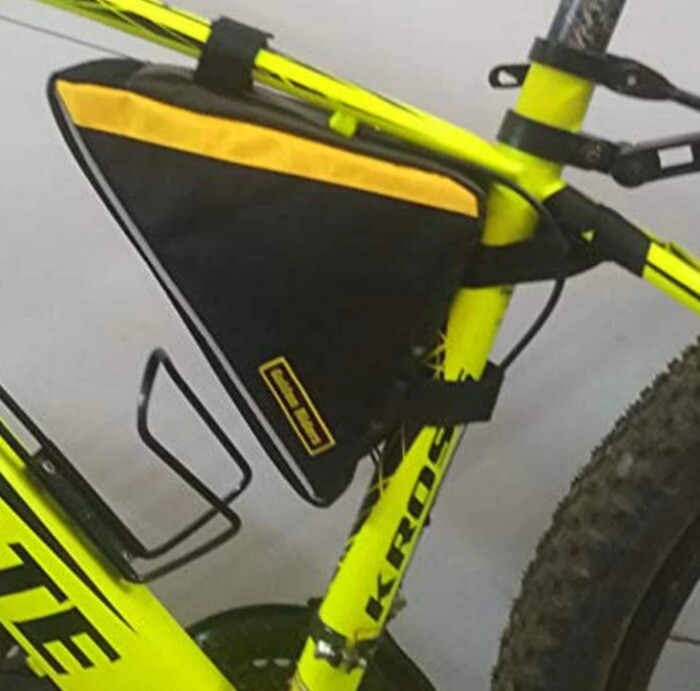 GR TRIANGULAR FRAME ACCESSORY BAG