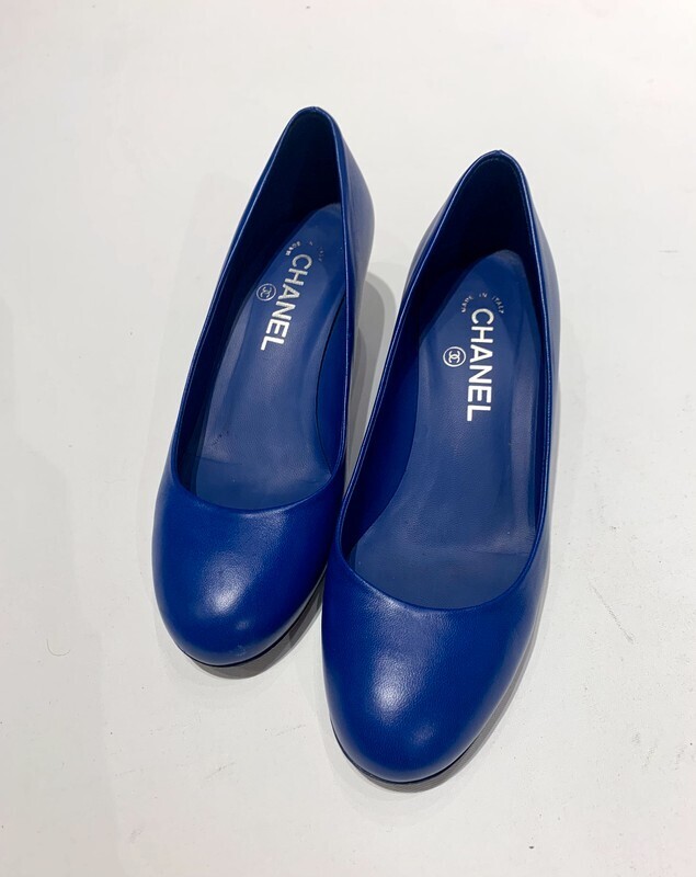 Chanel Blue Ballets With Small heel, size 38