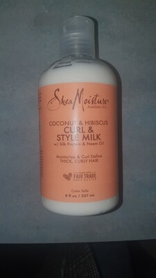 Shea Moisture - Coconut & Hibiscus - Curl & Style Milk