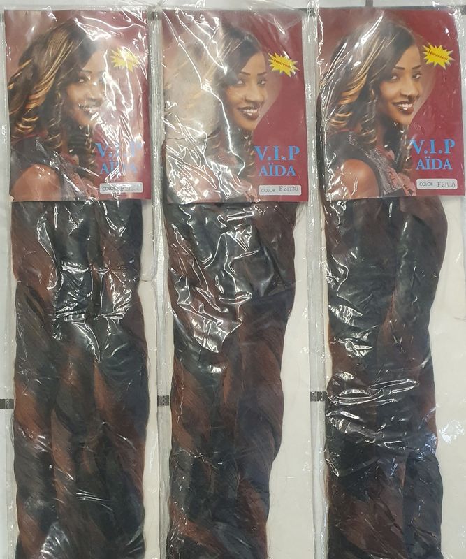 NAOMI AÏDA (V.I.P) NAOMI AÏDA (V.I.P)