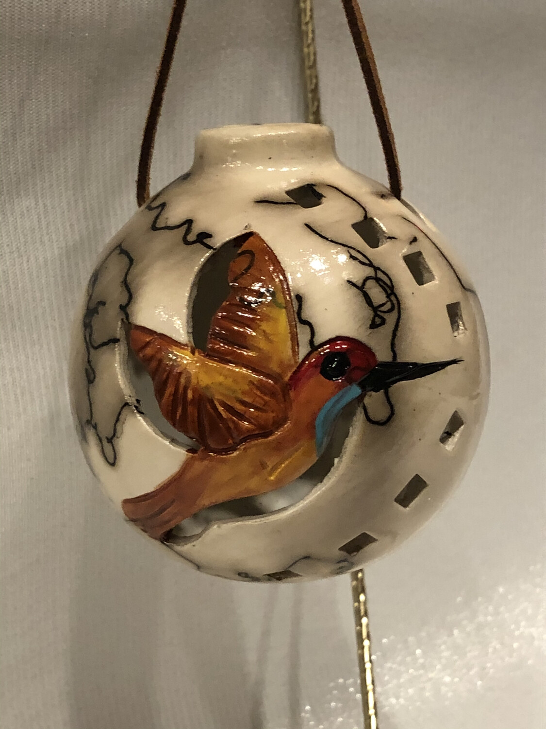 Hummingbird on Horse Hair Round Ornament
