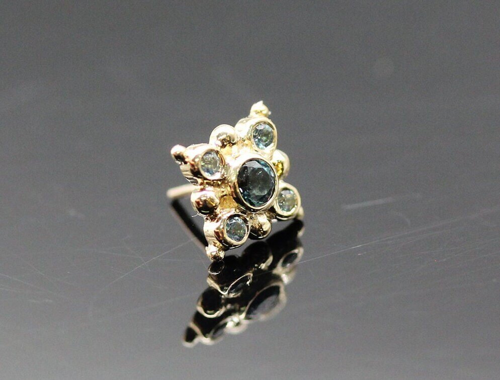 BVLA Yellow Gold Pin with Orion - 5mm - 2mm Bezel Surrounded by 4x 1mm Bezels & Tiny Bead Accents