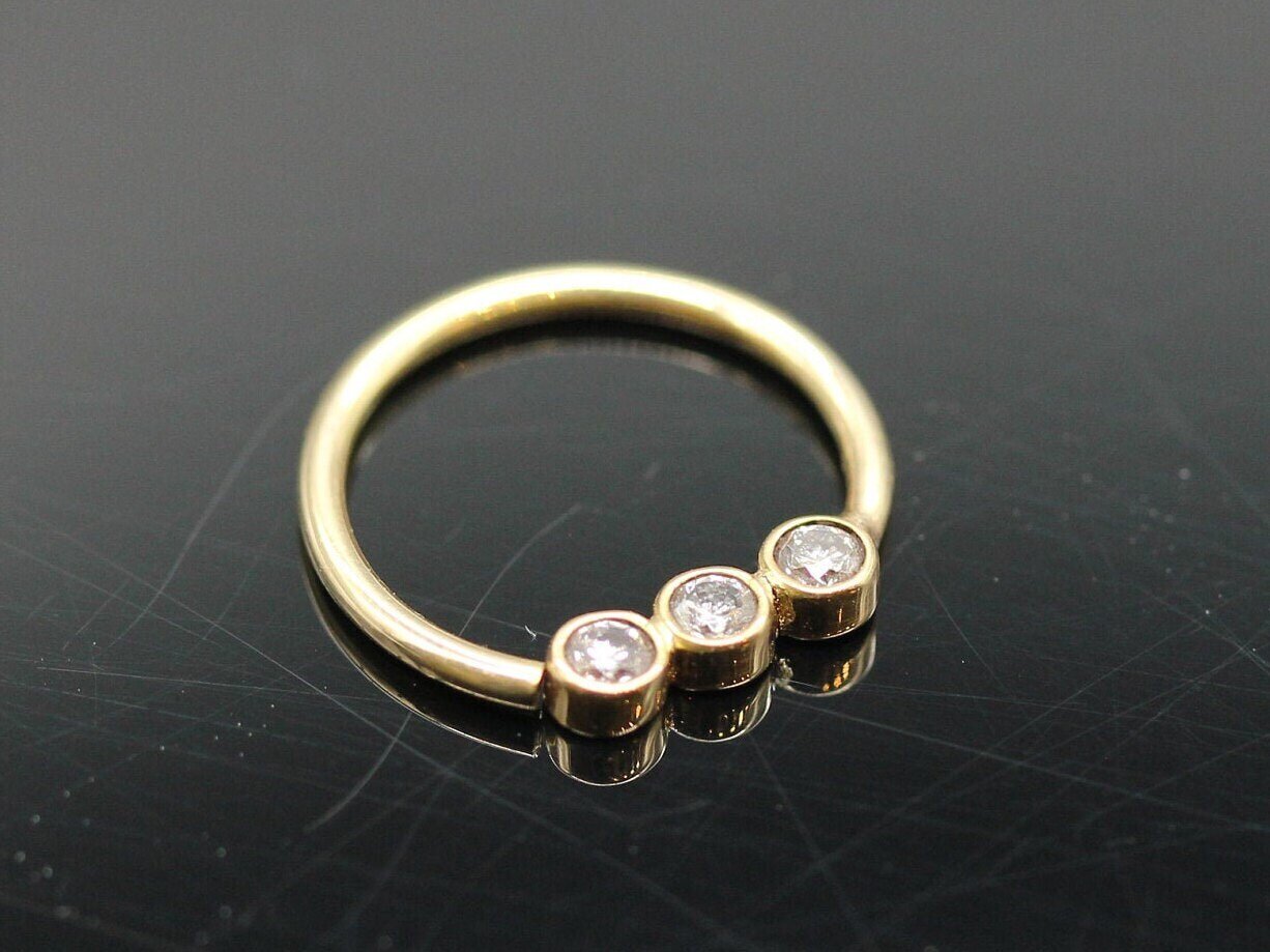 16g or 18g  Solid 14k Gold  (NOT plated or filled) with 3 Real Diamonds 1.7mm VS1 E/F color set in straight line