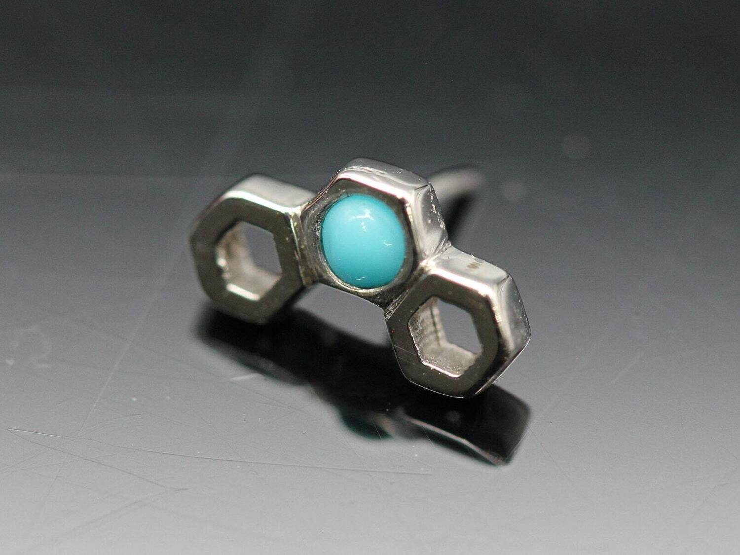 BVLA Pin with Honeycomb 7mm- 2mm gem in center