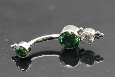Le Roi Titanium bezel Navel Curve with Green CZ 5mm and 4mm White CZ bottom and 4mm Green CZ top