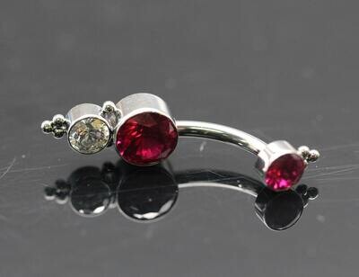 Le Roi Titanium bezel Navel Curve with Red CZ 5mm and 4mm White CZ bottom and 4mm Red CZ top