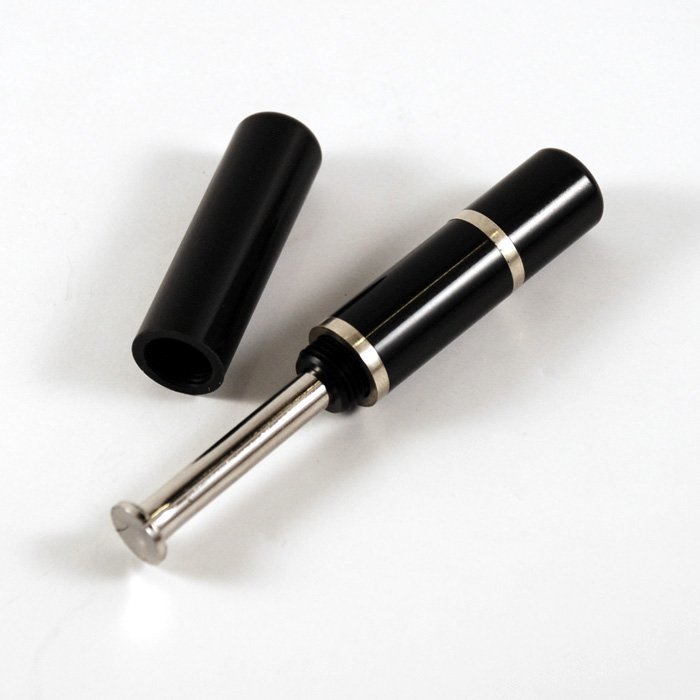 Curapipe chiuso in metacrilato nero