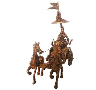 Shri Krishna delivering Gitopadesa / Gita Upadesh / Geethopadesam on Arjuna's Chariot; அர்ஜுன ரதத்தில் கீதோபதேசம்