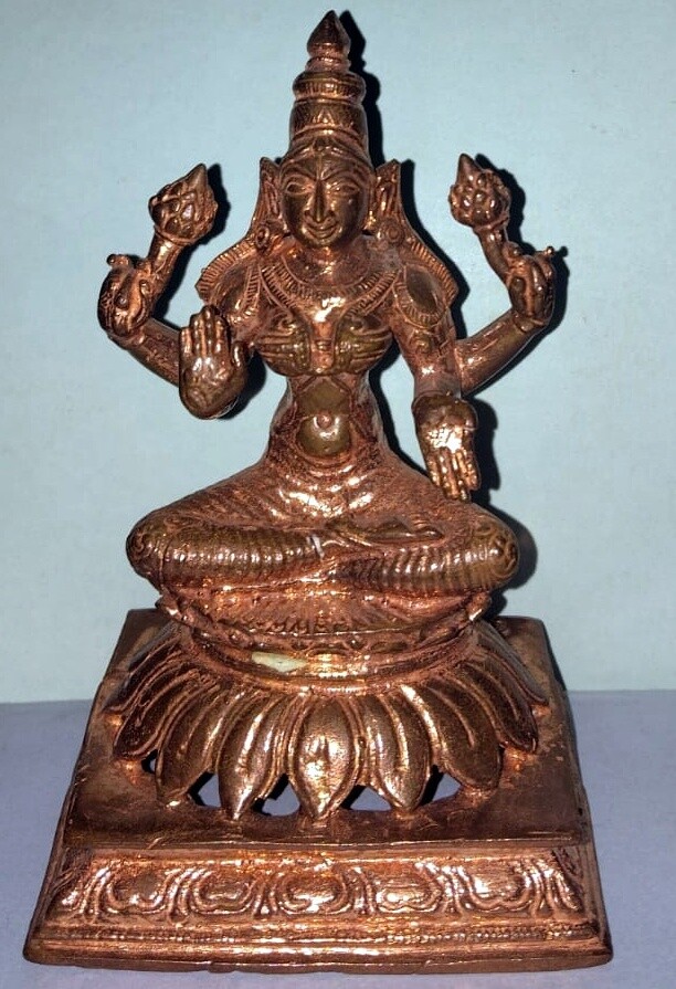 Thaayaar / Thayar or Sri Mahalakshmi Copper Vigraham