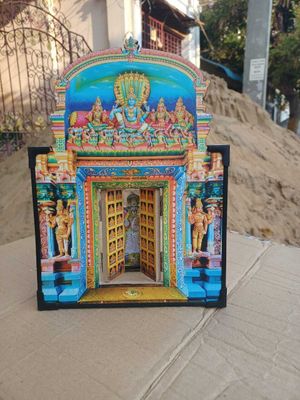 Srirangam Paramapadha paramapatha vaasal / Sorgavasal replica miniature model with Namperumal photo cut