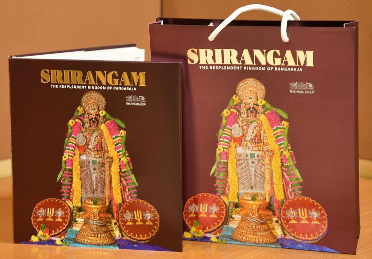 Printed Book - Srirangam - Coffee Table book - The Hindu Publication Printed Book - Srirangam - Coffee Table book - The Hindu Publication