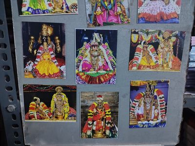 Srirangam Divyadesam related rubber magnets in (Y) our Homes : each magnet 4x3 inch size Fridge / Bero / Cupboard / Any steel base fixing Magnet : Approx weight 50 grams Pack of 12.