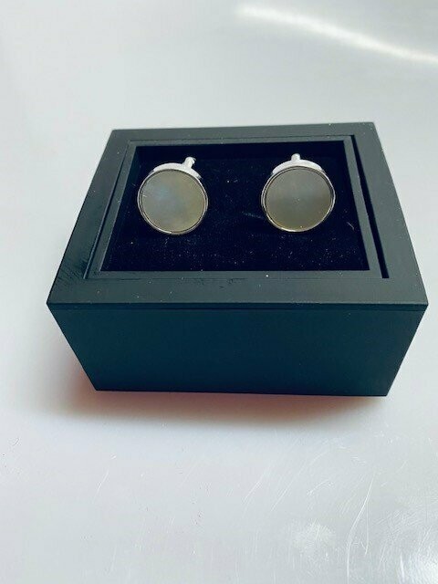 Cufflinks