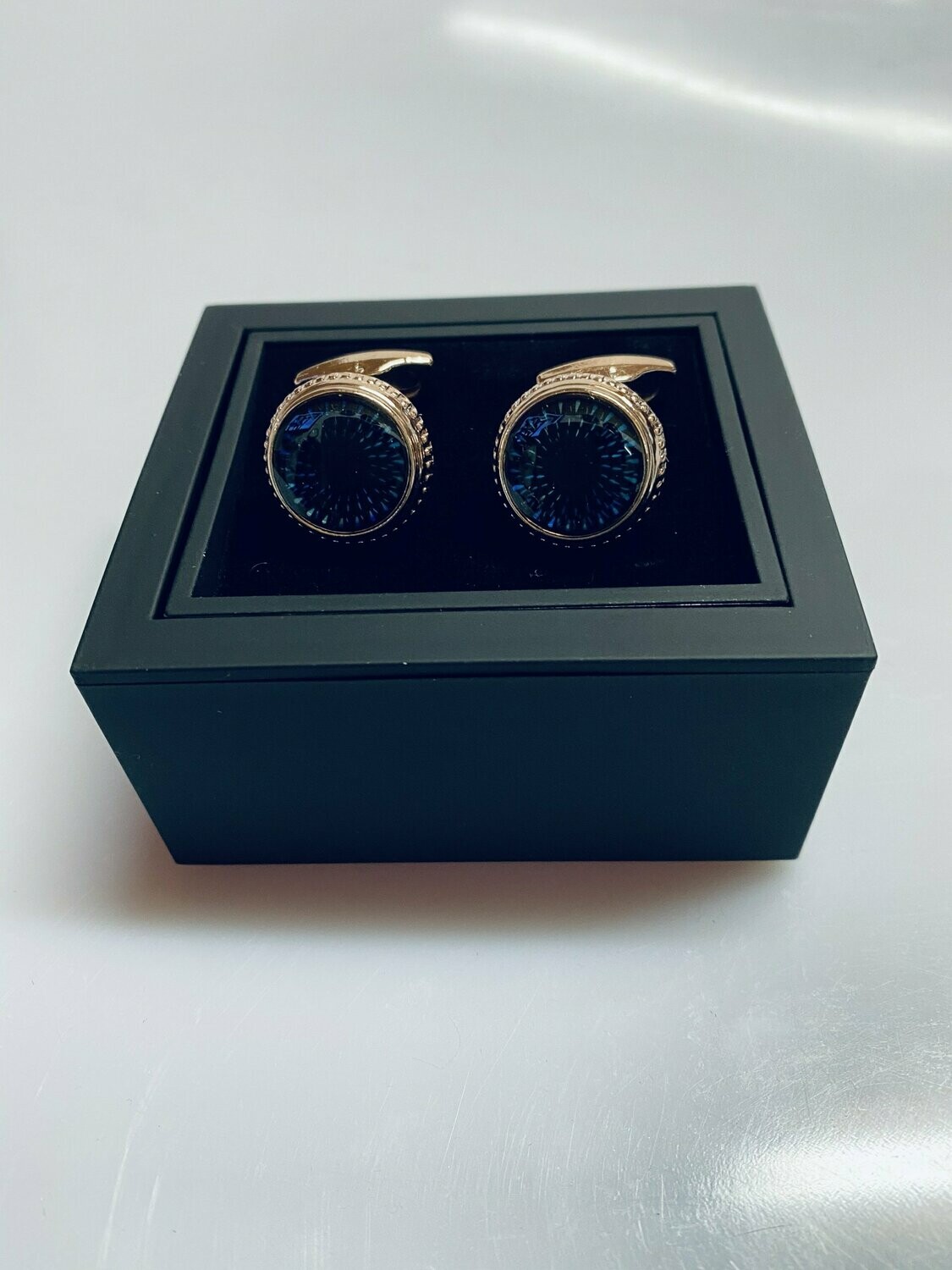 CUFFLINKS