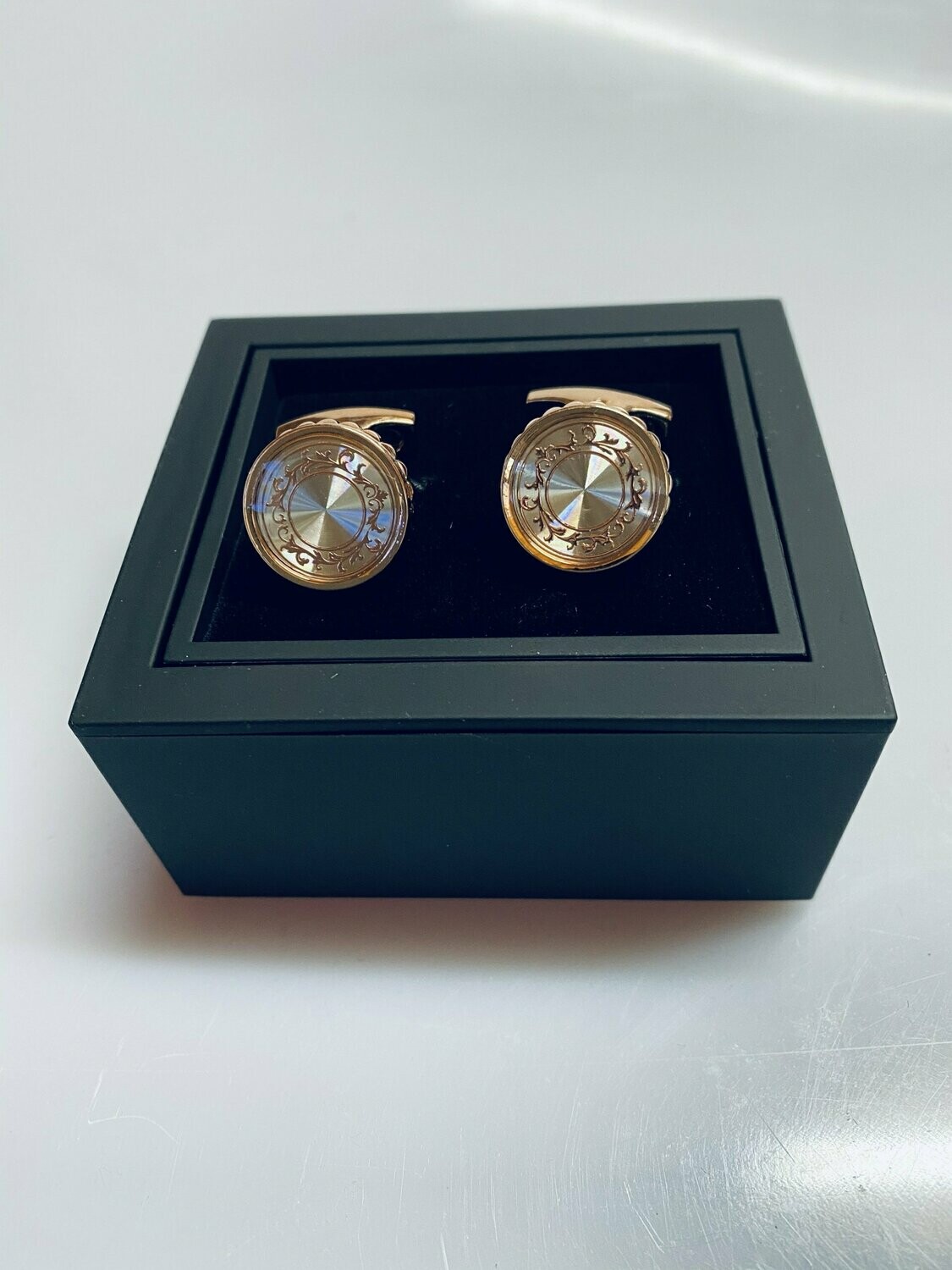 CUFFLINKS