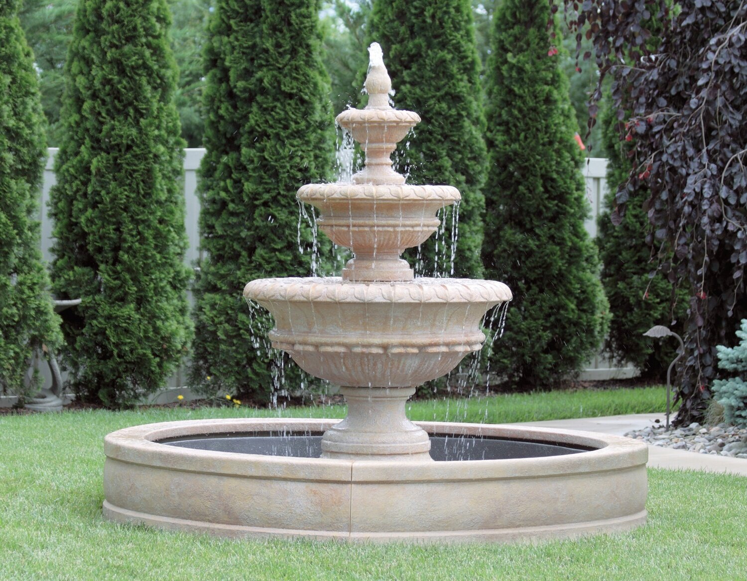 72&quot; Chanticleer Fountain with Surround and 6&#39; Fiberglass Pool