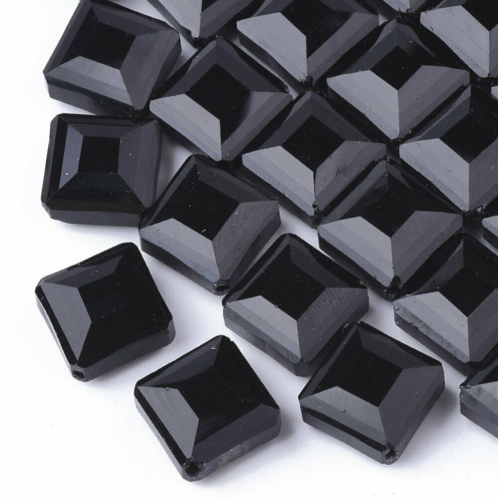 10 x Faceted Glass Diamond Shaped, Black, 13x13mm