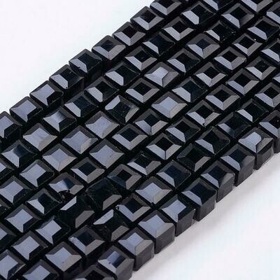 50 x 6mm Black Electroplated Cubes