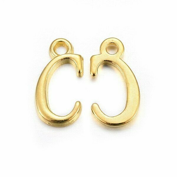 Gold Letter 'C' Charm/Pendant, 15x8x2mm