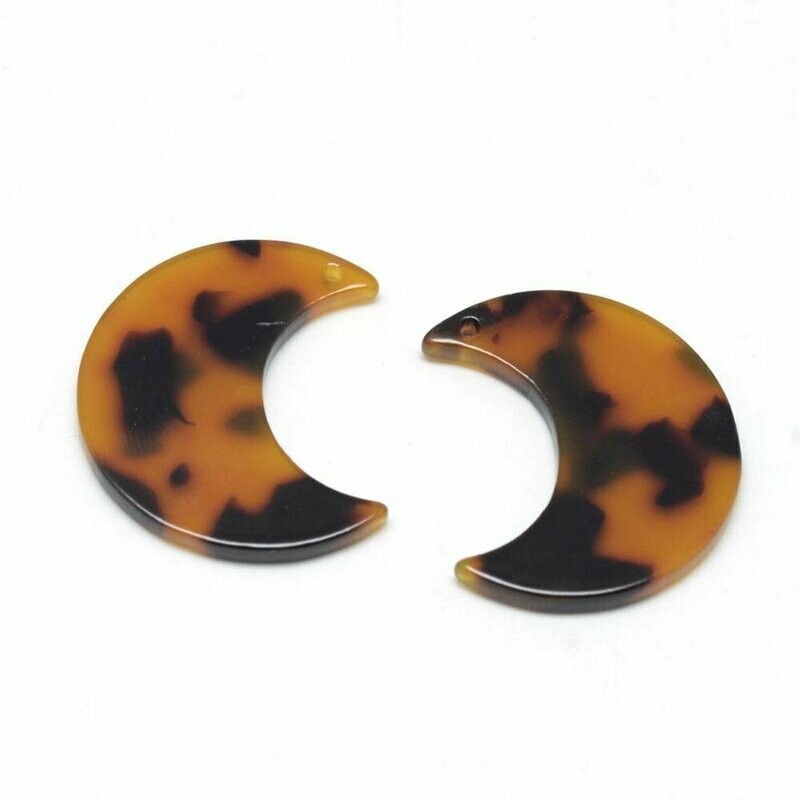 Resin Crescent Moon Shaped Pendants in Animal Print, 29x24mm