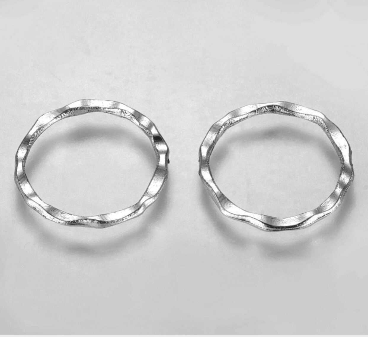 20 x Antique Silver Linking Rings, 22x1.5mm