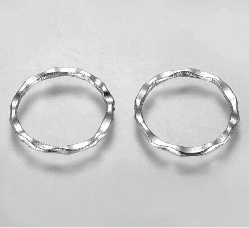 20 x Antique Silver Linking Rings, 22x1.5mm
