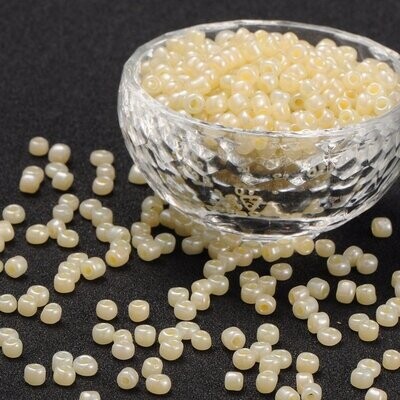 Seed Beads in Opaque Ivory, Size 8, 3mm