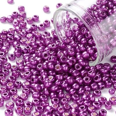 Metallic Seed Beads in Hot Pink, Size 8, 3mm