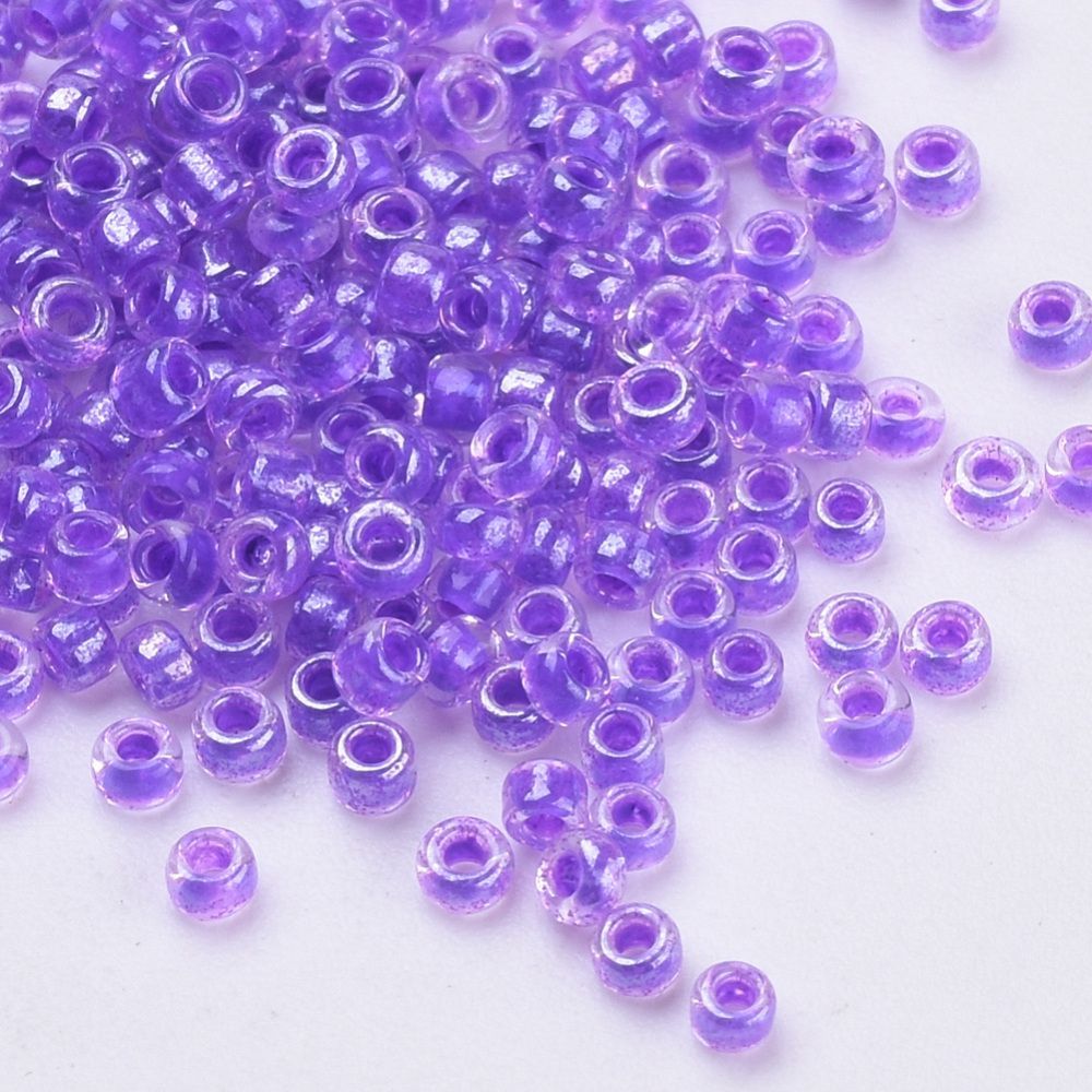 Seed Beads in Purple, Size 15, Approx. 1.5mm