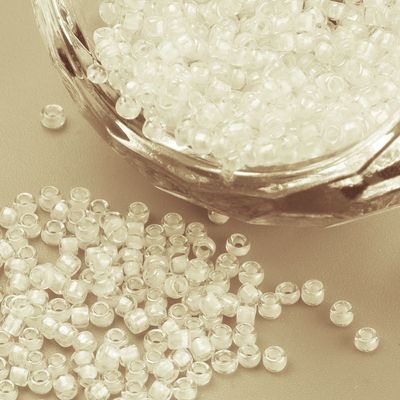 Seed Beads in Ivory, Size 15, Approx. 1.5mm