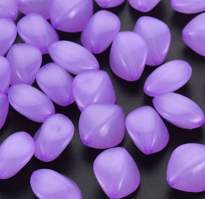 30 x Light Purple Acrylic Beads, 17x14x9mm