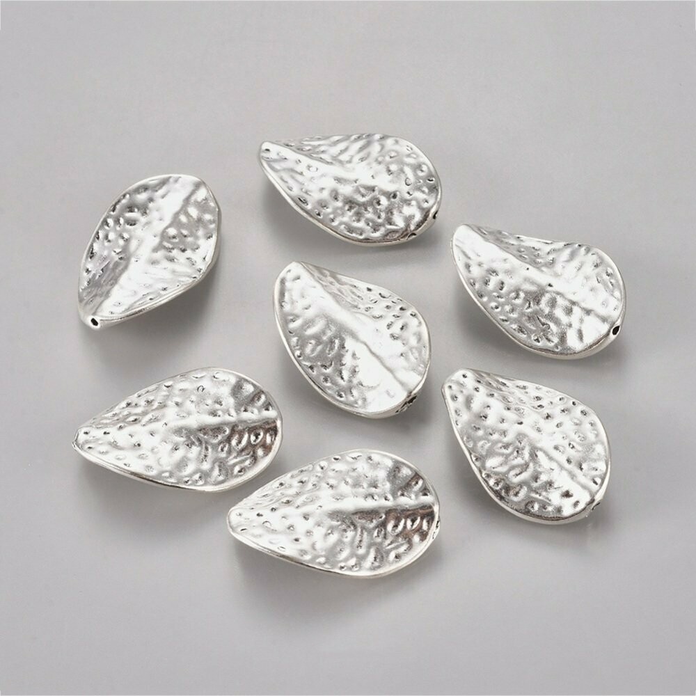 10 x Antique Silver Tibetan Style Twisted Beads, 27x18mm 10 x Antique Silver Tibetan Style Twisted Beads, 27x18mm