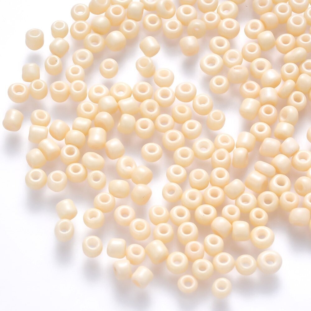 Seed Beads in Ivory, Size 6, 4-5mm Seed Beads in Ivory, Size 6, 4-5mm