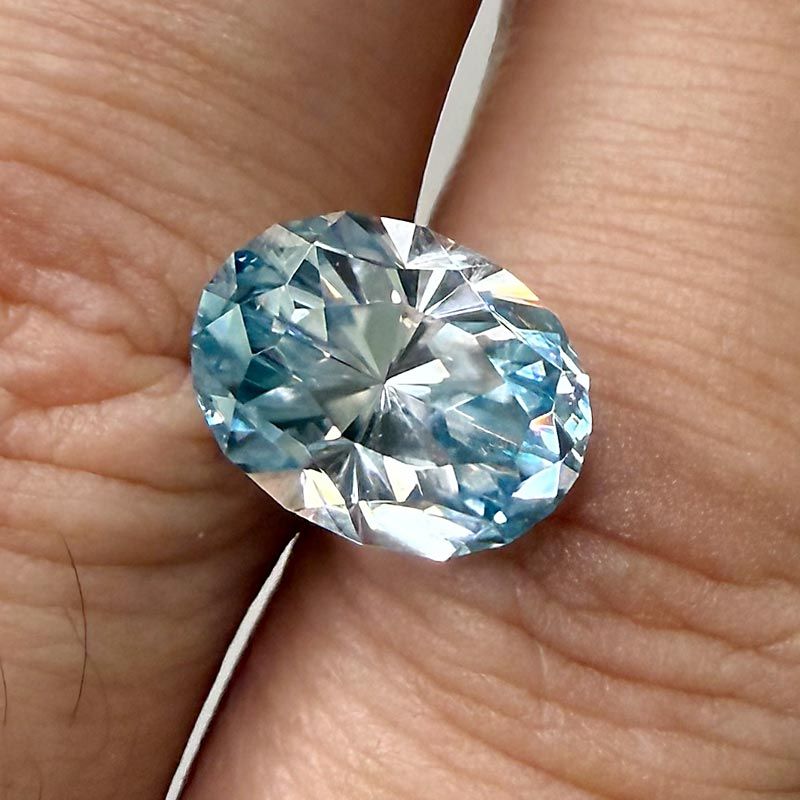 Bicolor Blue/White Zircon Regal Radiant™ Cut 6.84 carats