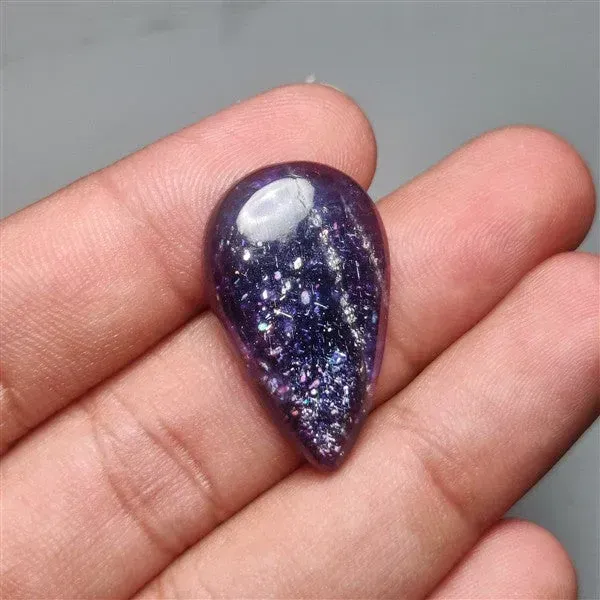 50 carat Bloodshot Iolite Sunstone