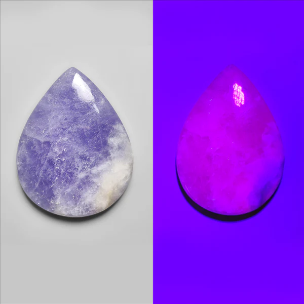 Hackmanite (Fluorescent)  Cabochon 42 carat 38X30X6 mm Pear