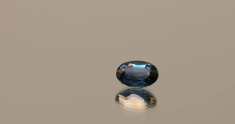 COLOR CHANGE SPINEL OVAL 1.18 CT