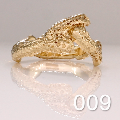 Gold Coral Ring with Larger Coral- Size 9.5