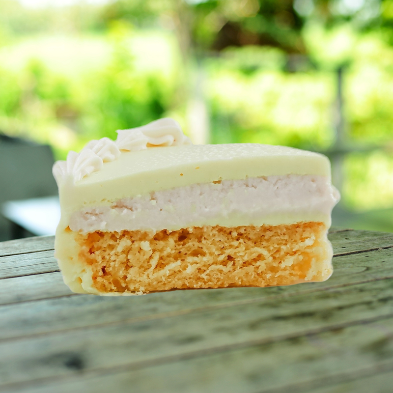 Sliced Cheesecake Cakes