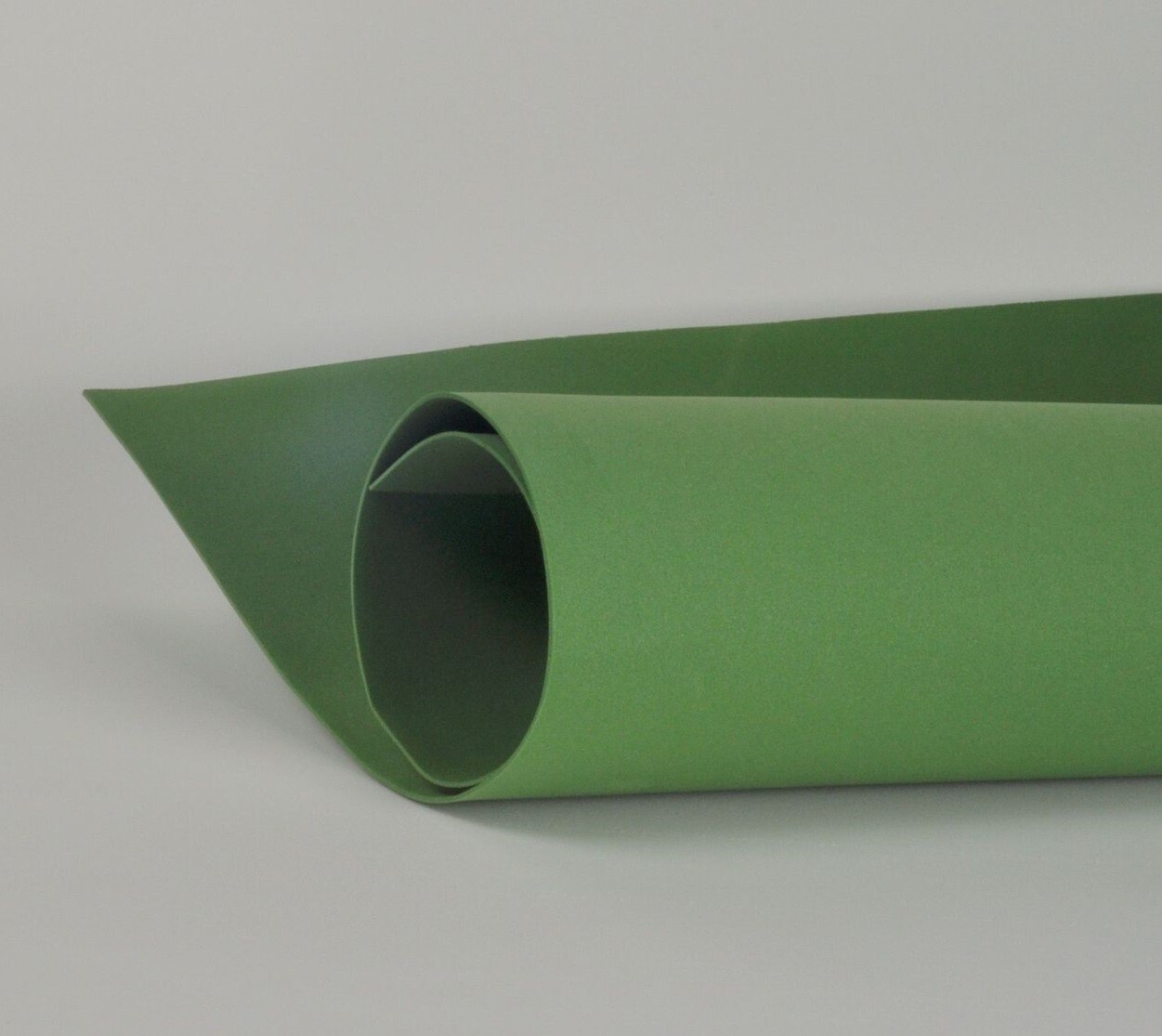 Фоамиран 1мм, Темно-зеленый, № 179 (60х70см)