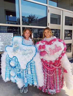 Texas Homecoming Mum