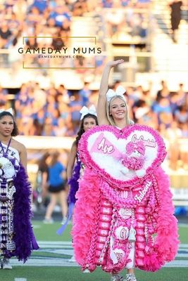 Heart Homecoming Mum (30")