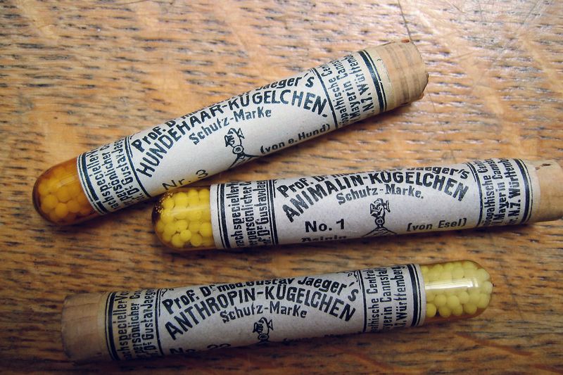 WORKSHOP: Anthropine und Animaline - homöopathische Kügelchen aus Menschen- und Tierhaaren - ONLINE-WORKSHOP - 2 x 2 Stunden Video-Aufzeichnung. WORKSHOP: Anthropine und Animaline - homöopathische Kügelchen aus Menschen- und Tierhaaren - ONLINE-WORKSHOP - 2 x 2 Stunden Video-Aufzeichnung.