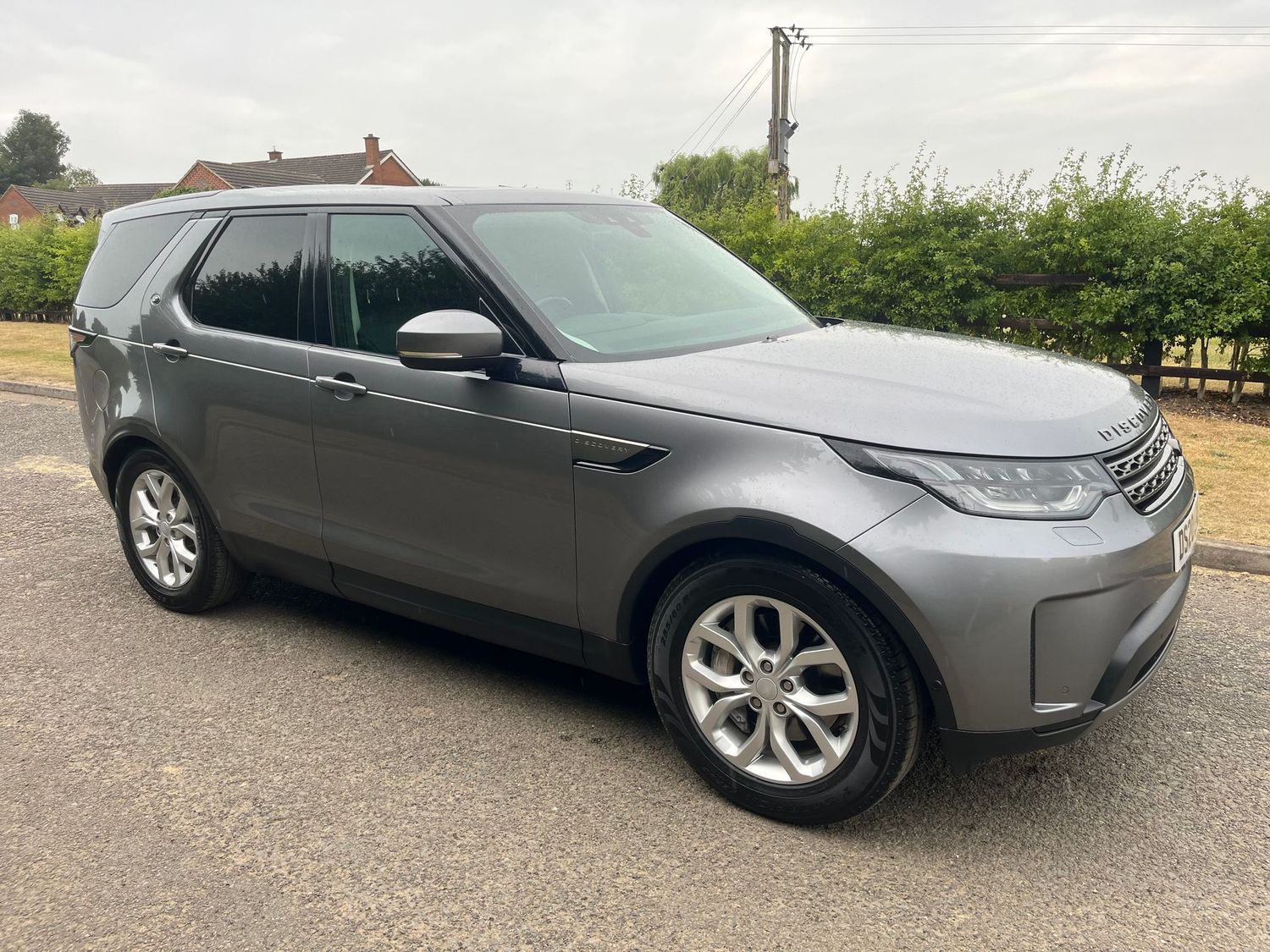 Land Rover Discovery 5 SE 3.0 ltr V6 Commecial