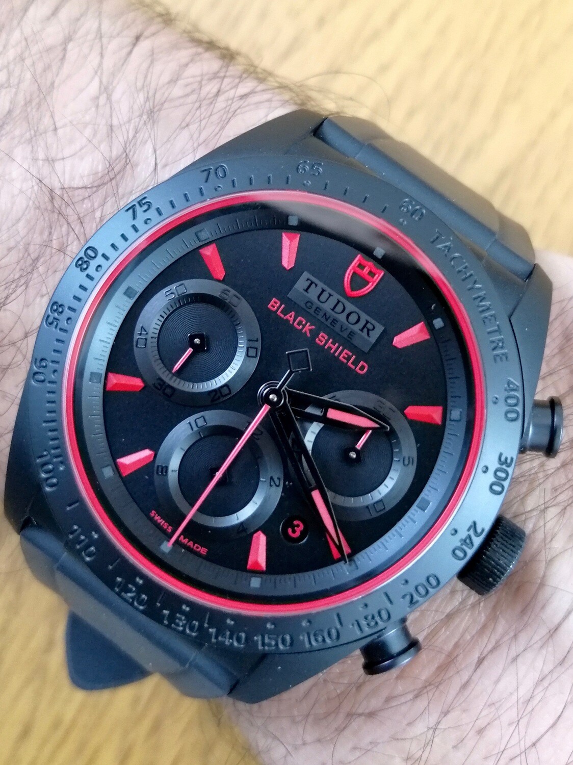 TUDOR FASTRIDER BLACK SHIELD