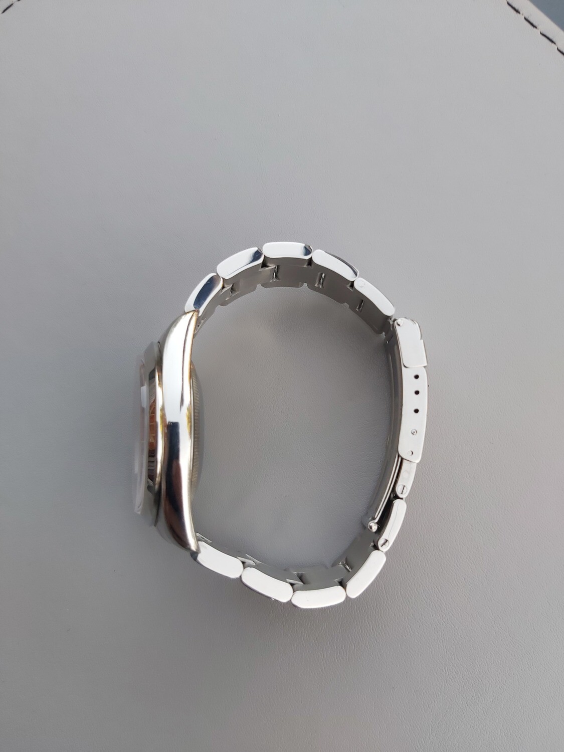 Rolex Explorer 14270 - &#39;SWISS&#39; Only Dial
