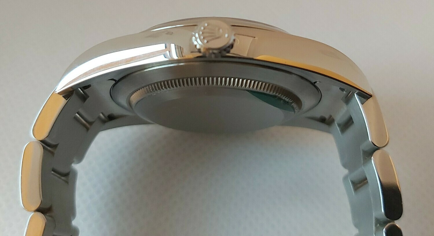 Rolex OYSTER PERPETUAL 39mm Rhodium Dial 114300 2017